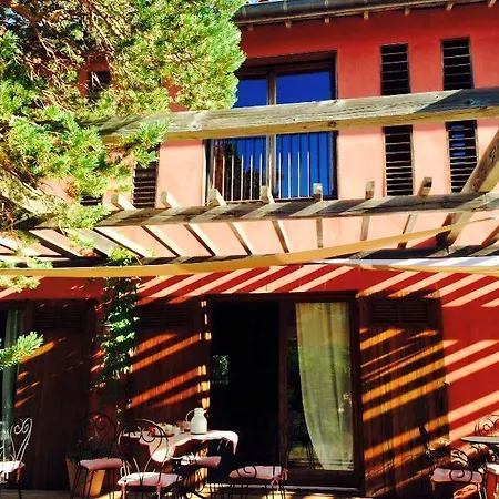 Vendégház Maison Rouge